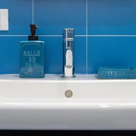 Quiet In The Heart Of The Apartman